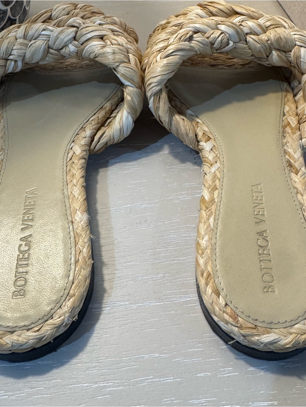 Bottega Veneta Natural Raffia Braided Sandals in Macadamia - Picture 6 of 9